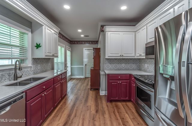 614 Summer Place, Flowood, MS 39232