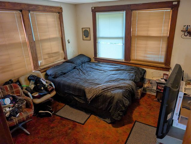 314 S 10th St, Salina, KS 67401