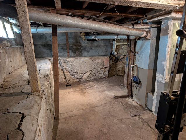 314 S 10th St, Salina, KS 67401