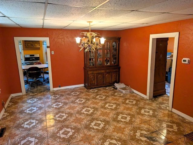 314 S 10th St, Salina, KS 67401