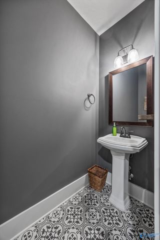 20627 Calcutta Street, Athens, AL 35611