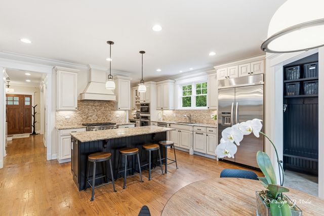 306 17th Street, Wilmette, IL 60091