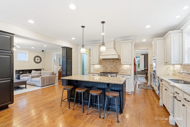 306 17th Street, Wilmette, IL 60091