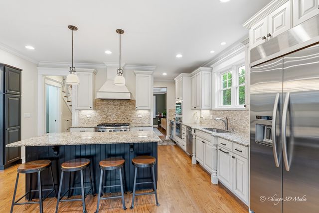 306 17th Street, Wilmette, IL 60091