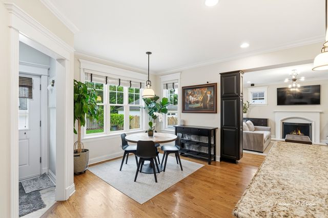 306 17th Street, Wilmette, IL 60091