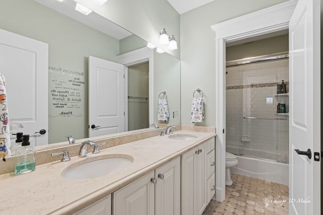 306 17th Street, Wilmette, IL 60091
