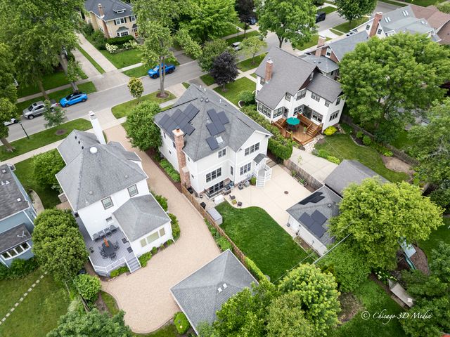 306 17th Street, Wilmette, IL 60091