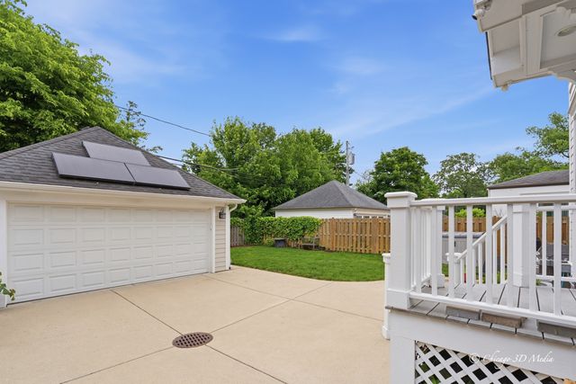 306 17th Street, Wilmette, IL 60091