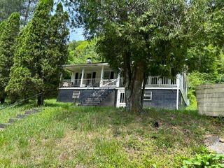 1144 Fairview Road, Duffield, VA 24244