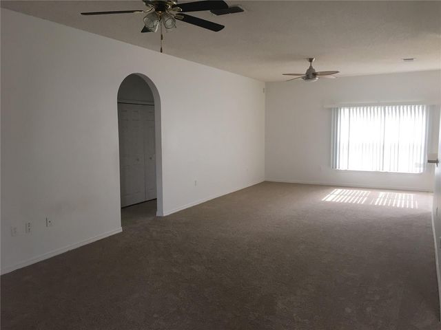 1726 CROWNED AVENUE, Groveland, FL 34736