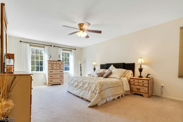 7 Evergreen Ct, Hillsborough Twp., NJ 08844