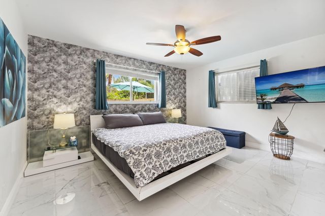 1243 GARFIELD Street, Hollywood, FL 33019