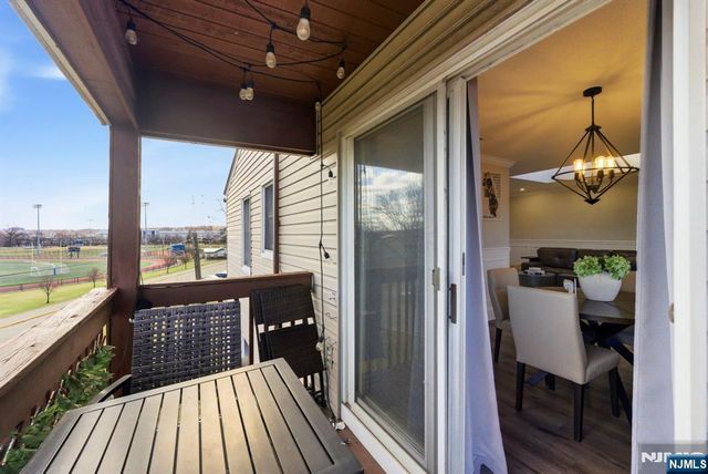 779 Riverside Avenue 201, Lyndhurst, NJ 07071