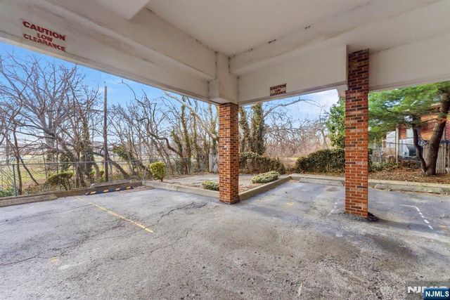 779 Riverside Avenue 201, Lyndhurst, NJ 07071