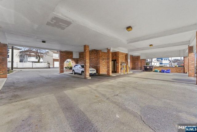 779 Riverside Avenue 201, Lyndhurst, NJ 07071