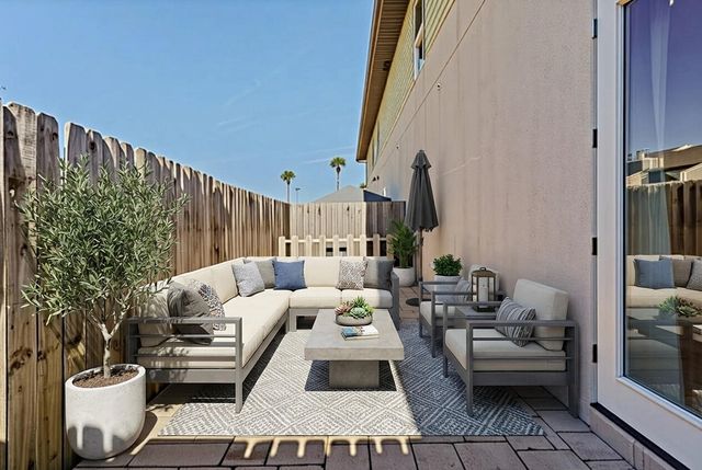 995 Airport Road 43, Destin, FL 32541