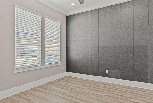 995 Airport Road 43, Destin, FL 32541