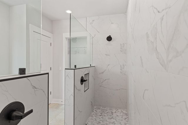 995 Airport Road 43, Destin, FL 32541