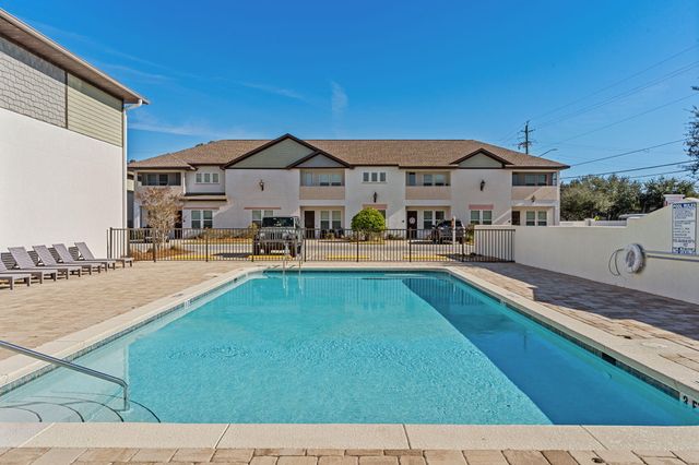 995 Airport Road 43, Destin, FL 32541