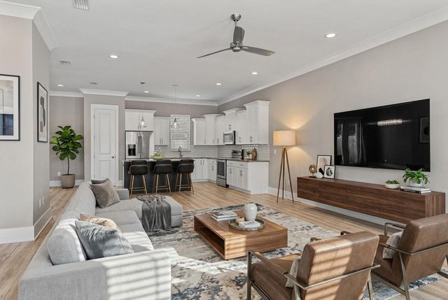 995 Airport Road 43, Destin, FL 32541