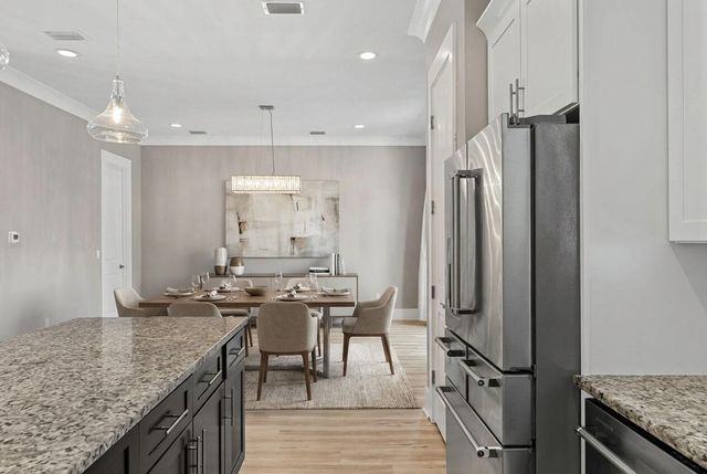 995 Airport Road 43, Destin, FL 32541