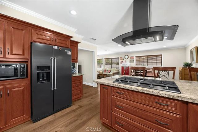 1040 El Mirador Drive, Fullerton, CA 92835