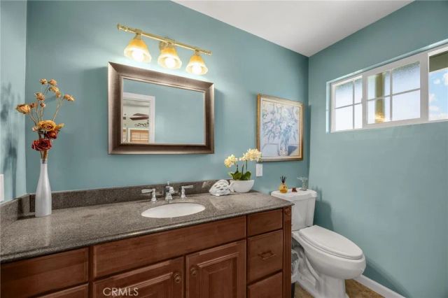 1040 El Mirador Drive, Fullerton, CA 92835