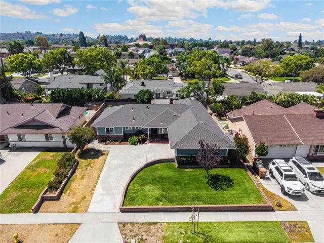1040 El Mirador Drive, Fullerton, CA 92835