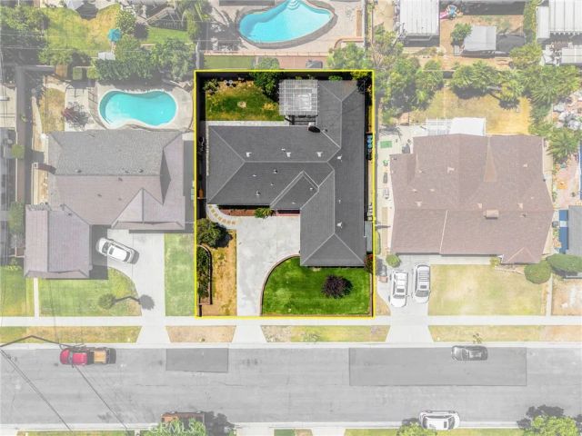 1040 El Mirador Drive, Fullerton, CA 92835