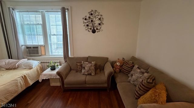 325 79Th St, North Bergen Twp., NJ 07047