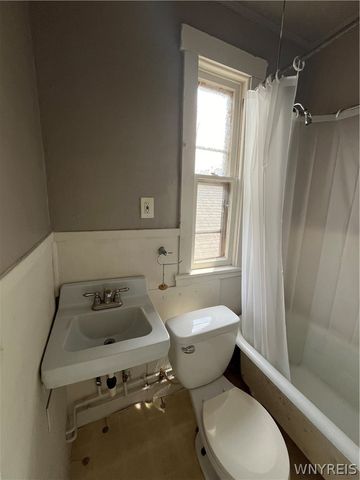 444 Schiller Street, Buffalo, NY 14212