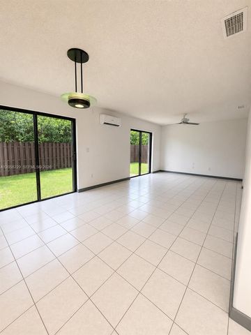14720 SW 106th Ter, Miami, FL 33196