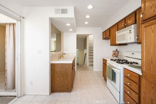 5455 Sylmar 1402, Sherman Oaks, CA 91401