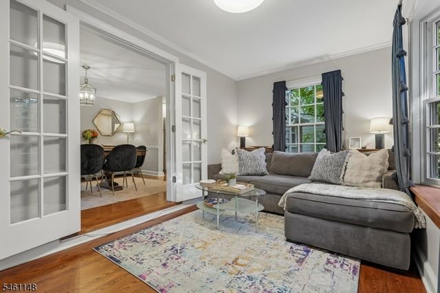 60 WELLINGTON AVENUE, Millburn Twp., NJ 07078