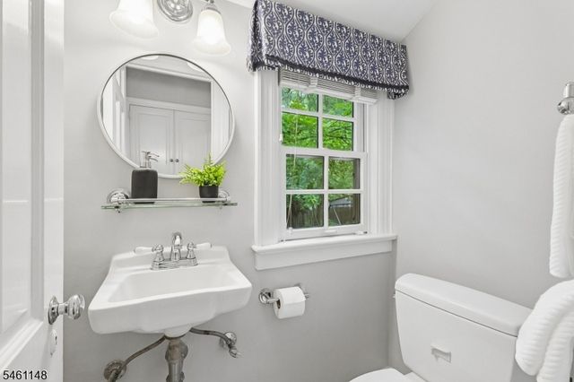 60 WELLINGTON AVENUE, Millburn Twp., NJ 07078