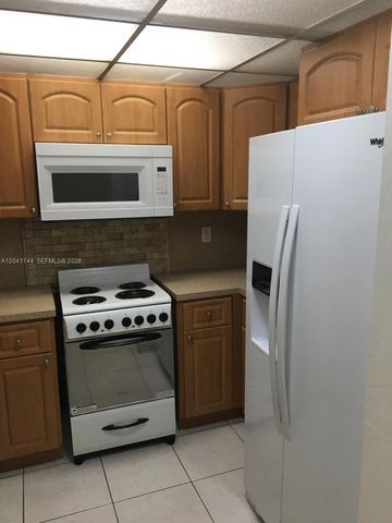 6930 Miami Gardens Dr 1-209, Hialeah, FL 33015