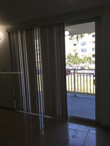 6930 Miami Gardens Dr 1-209, Hialeah, FL 33015