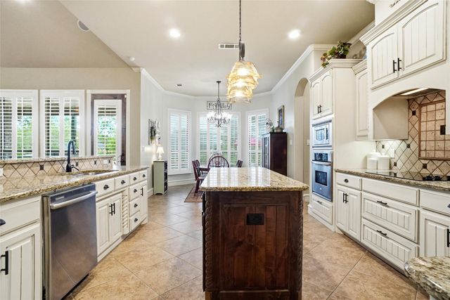 124 Carnes Court, Springtown, TX 76082