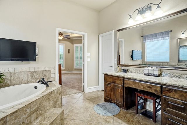124 Carnes Court, Springtown, TX 76082