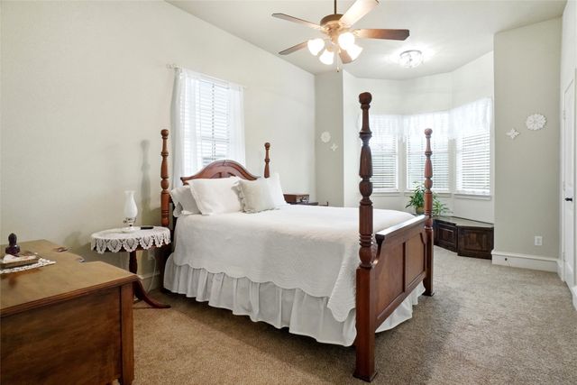 124 Carnes Court, Springtown, TX 76082