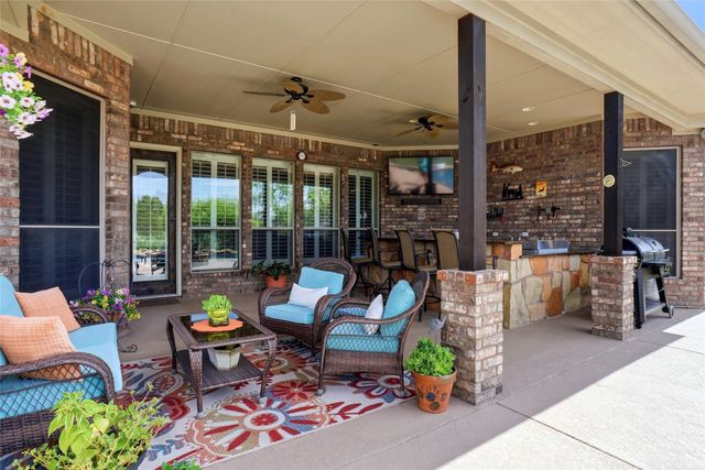 124 Carnes Court, Springtown, TX 76082