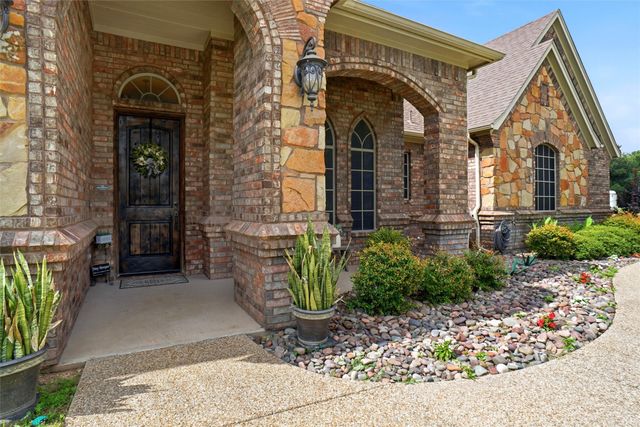 124 Carnes Court, Springtown, TX 76082