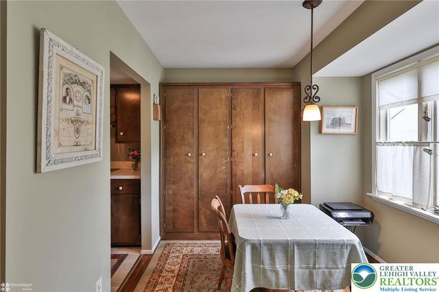 353 Carver Drive, Bethlehem City, PA 18017