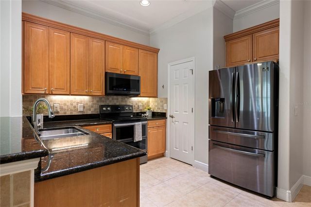 1132 CHARMING STREET, Maitland, FL 32751