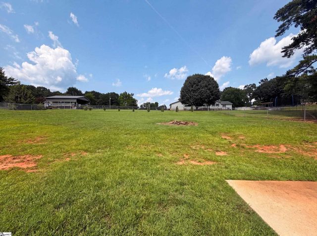 116 Fernwood Drive, Easley, SC 29640