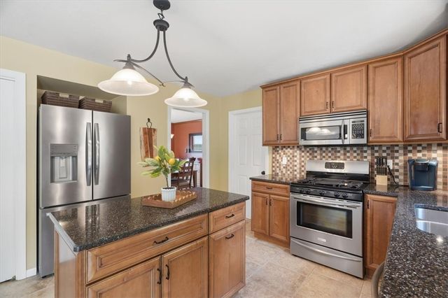 130 W Field Club DRIVE, Robinson Twp, PA 15136