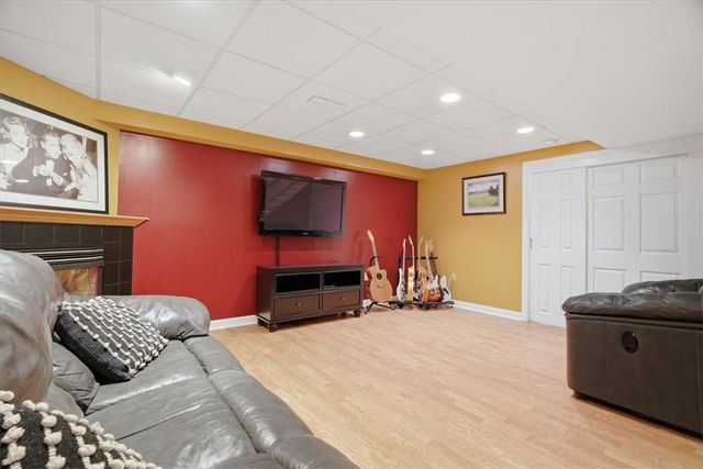130 W Field Club DRIVE, Robinson Twp, PA 15136