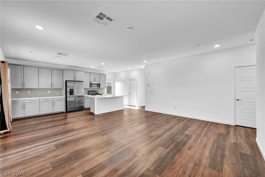 12548 Alpine Creek Place, Las Vegas, NV 89138 — photo 5