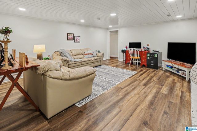 3304 PEMBROOKE LANE, Hoover, AL 35226