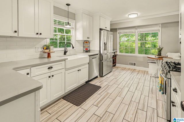 3304 PEMBROOKE LANE, Hoover, AL 35226